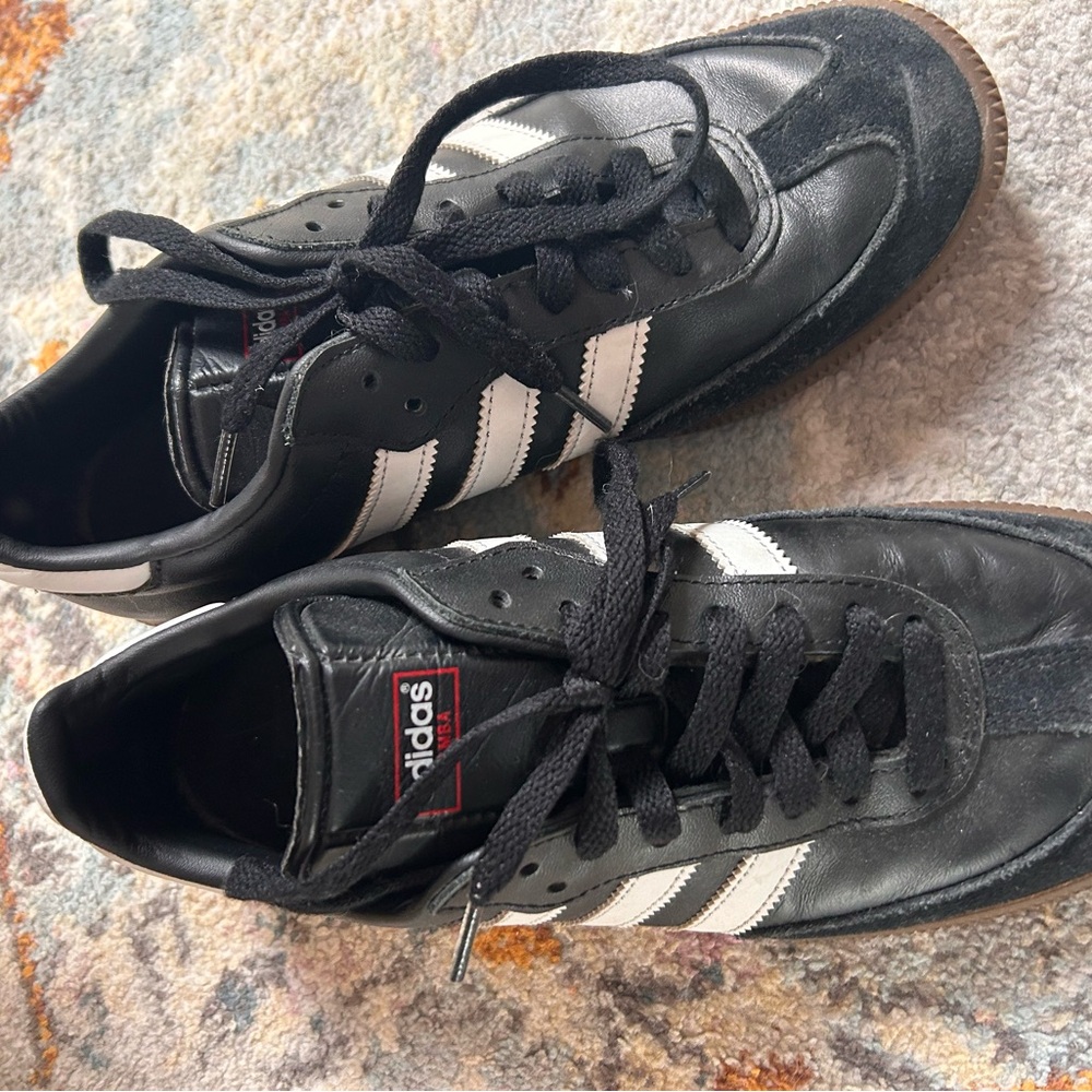 Adidas Men’s Sambas